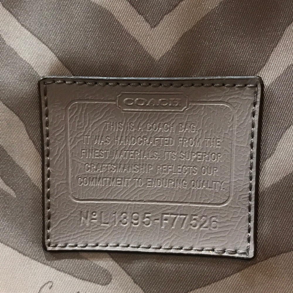 🎉HOST PICK 🎉COACH Signature Bag & Snap Pouch - Picture 4 of 15